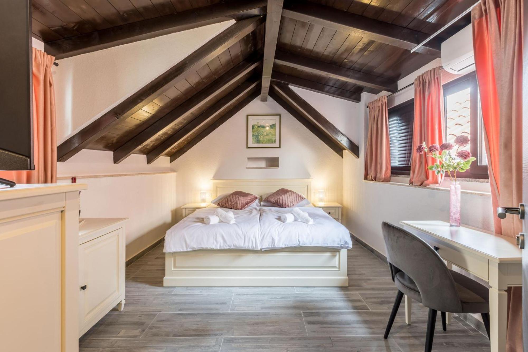 Old Town B&B Rooms Matusko Σπλιτ Εξωτερικό φωτογραφία